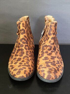 Time and Tru Leopard Booties